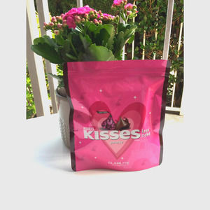 Hershey's KISSES x GLAMLITE Lava Cake Palette